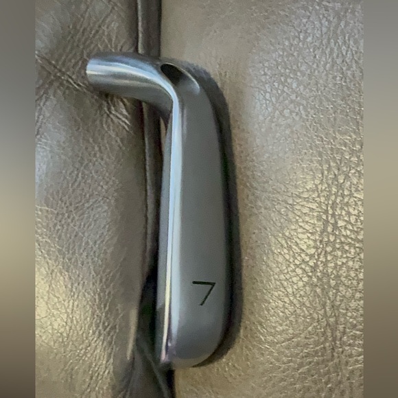 TaylorMade P770 Tungsten Forged 7 Iron - Picture 3 of 4